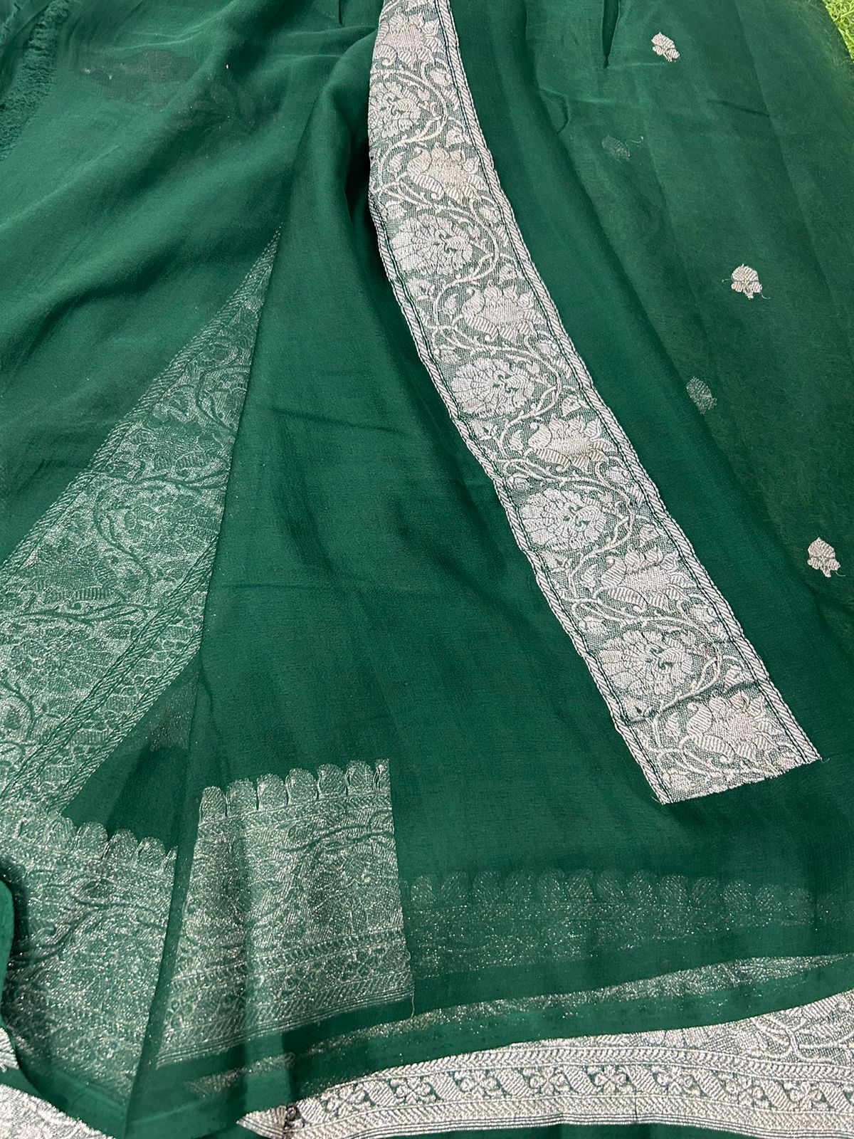 Bottle green benaras pure chiffon saree - Image 4