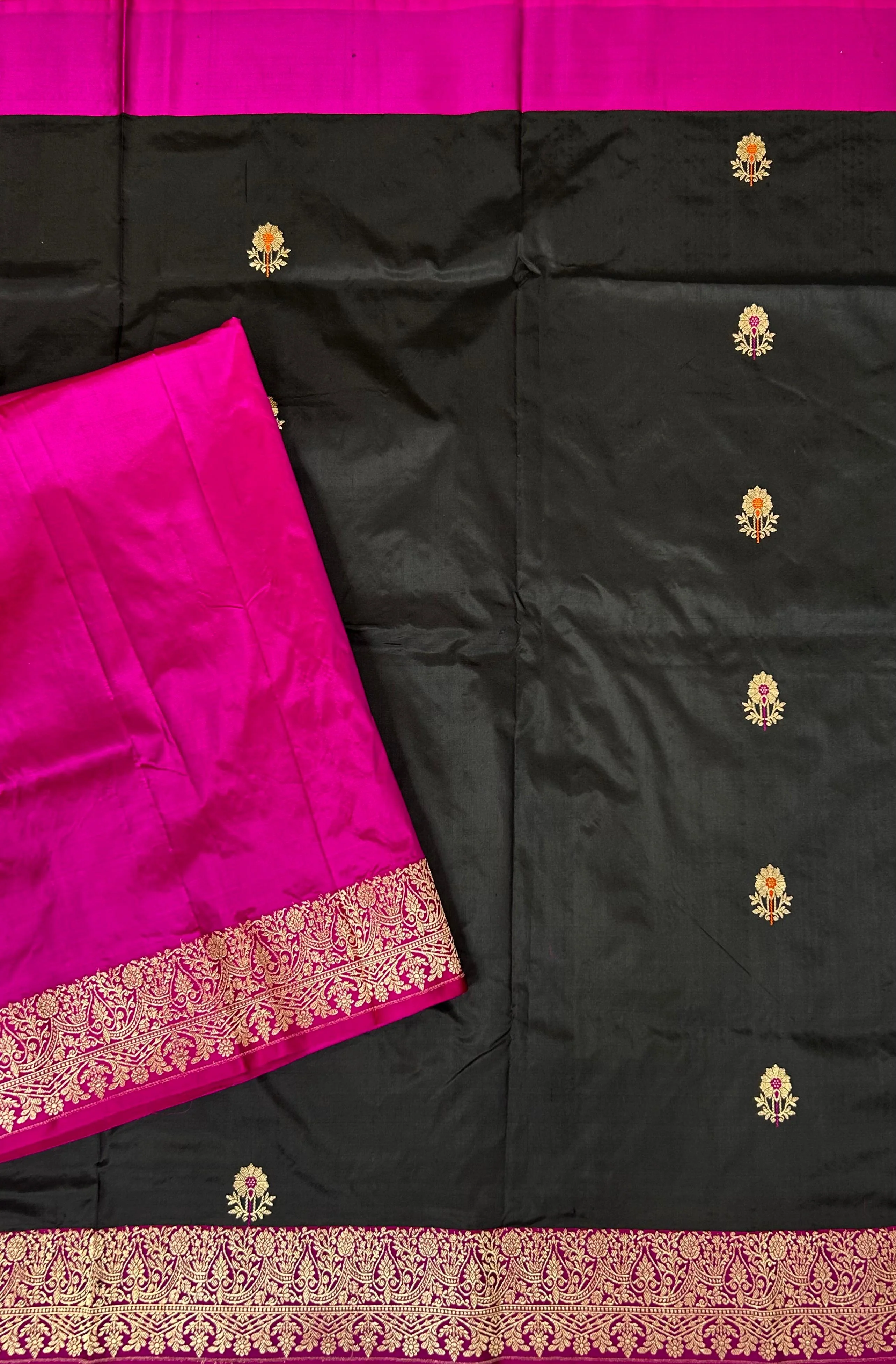 Black n rani pink meena work pure  benaras kathan silk-101 saree - Image 3