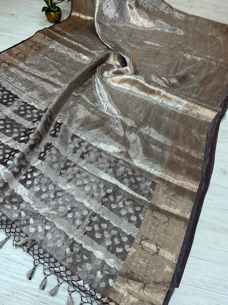 Brown brocade pure benarasi tissue 105 saree - Image 2