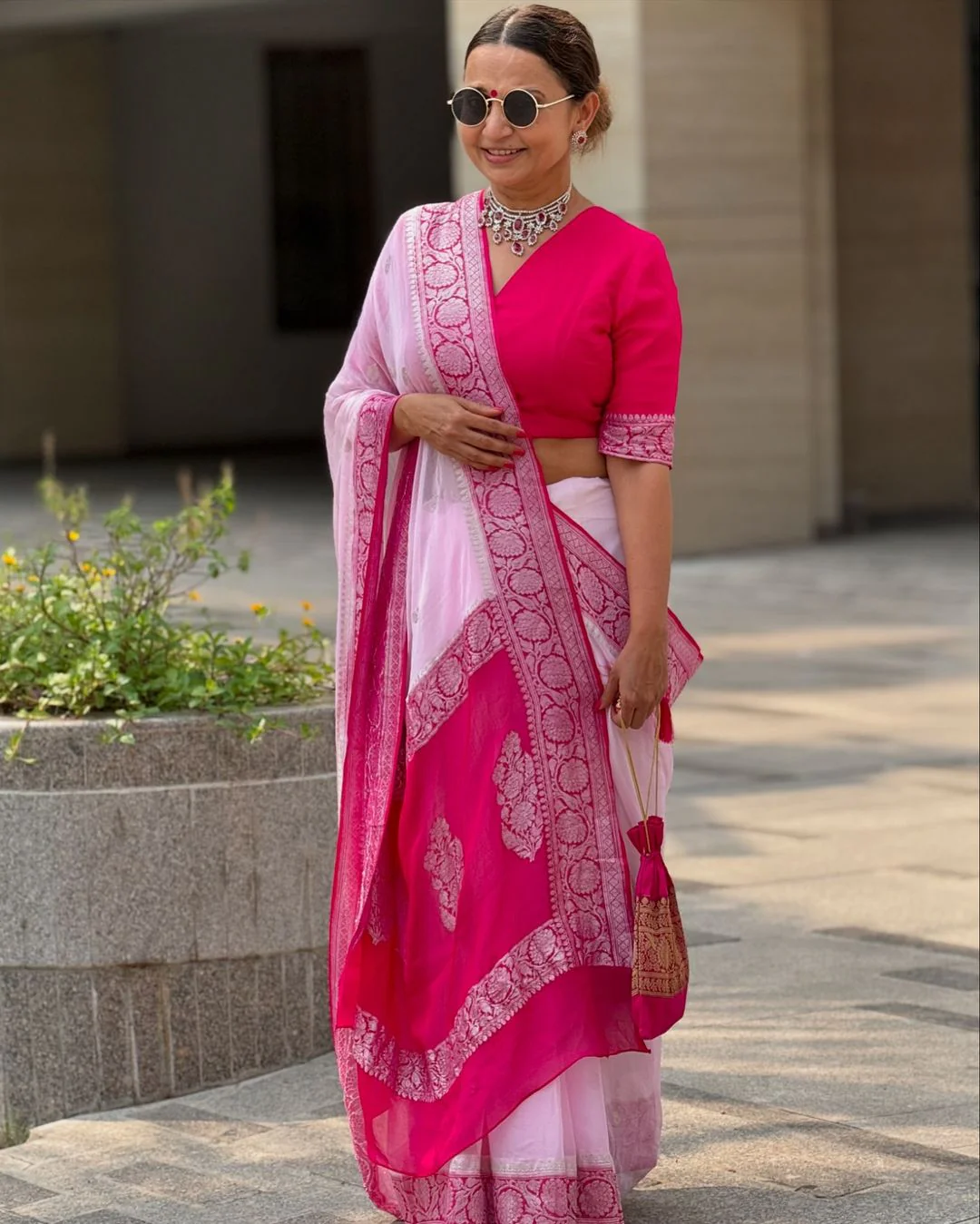 Baby pink benarasi pure chiffon - Image 7