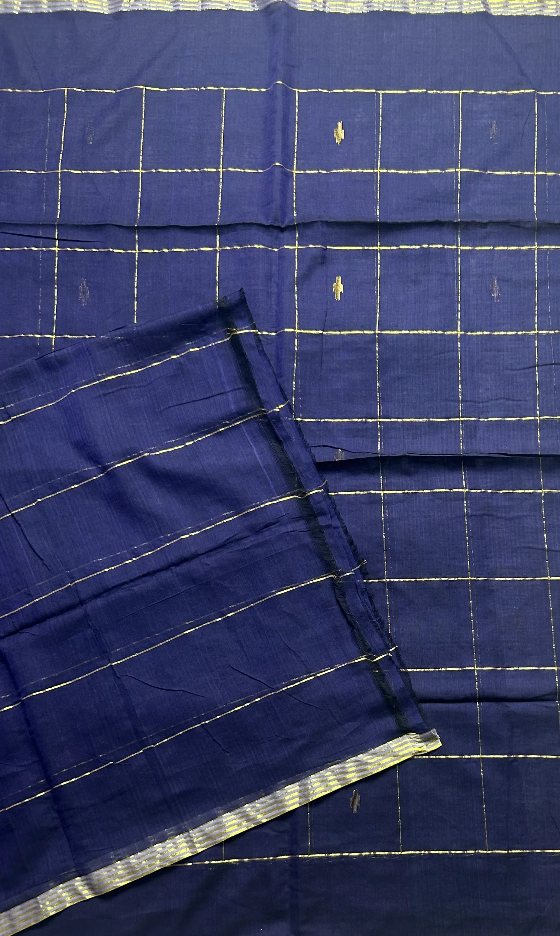 Dark blue pure cotton 103 jamdani saree - Image 3