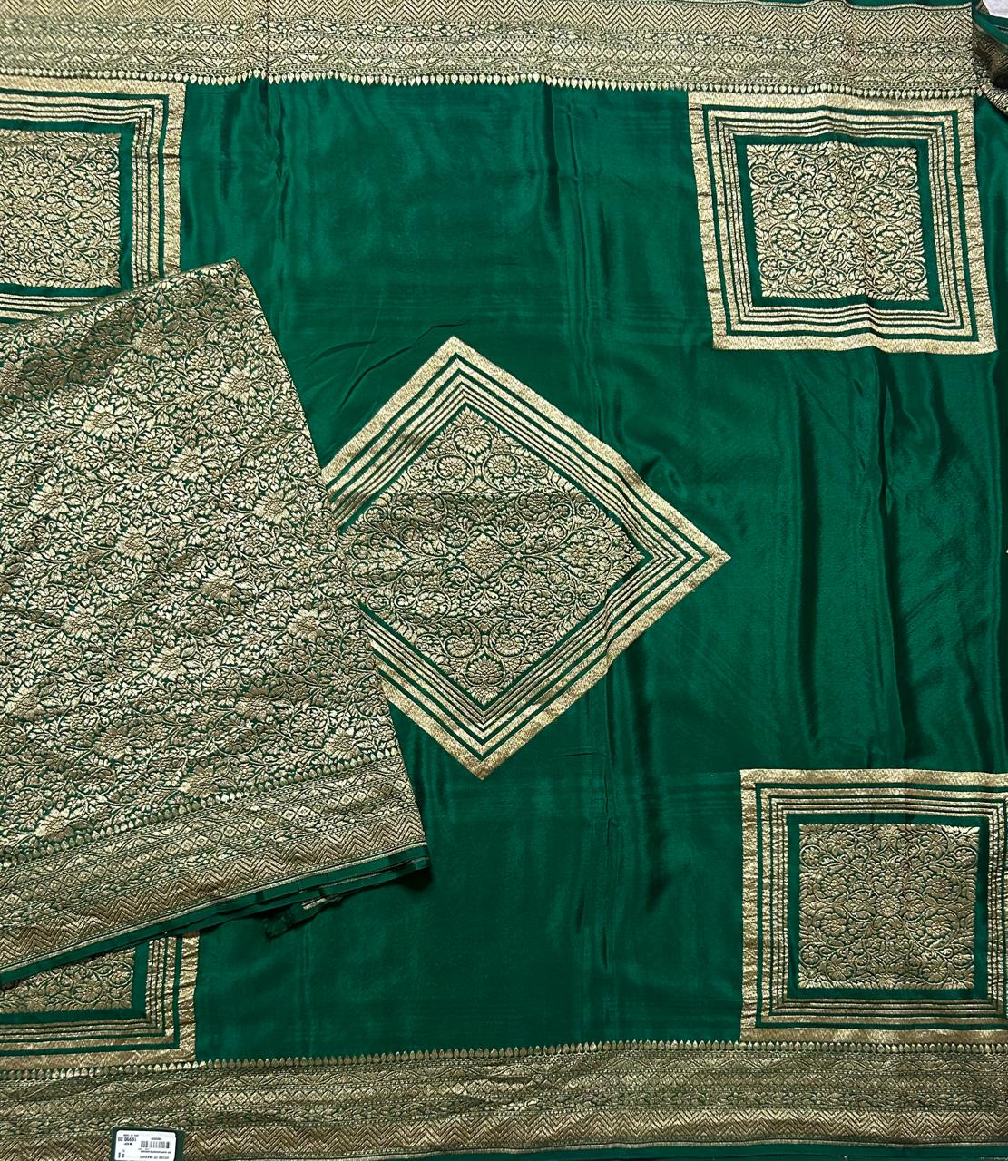 Green abstract butta pure benarasi crepe 103 saree - Image 4