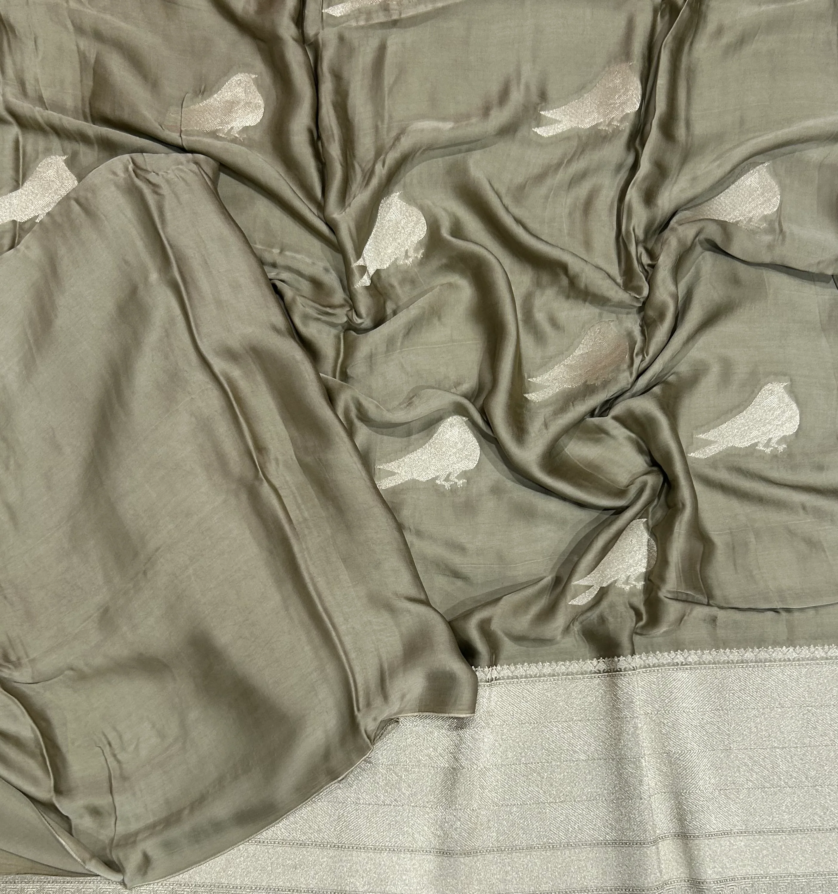 Pastel grey sparrow butta benarasi satin silk saree - Image 3