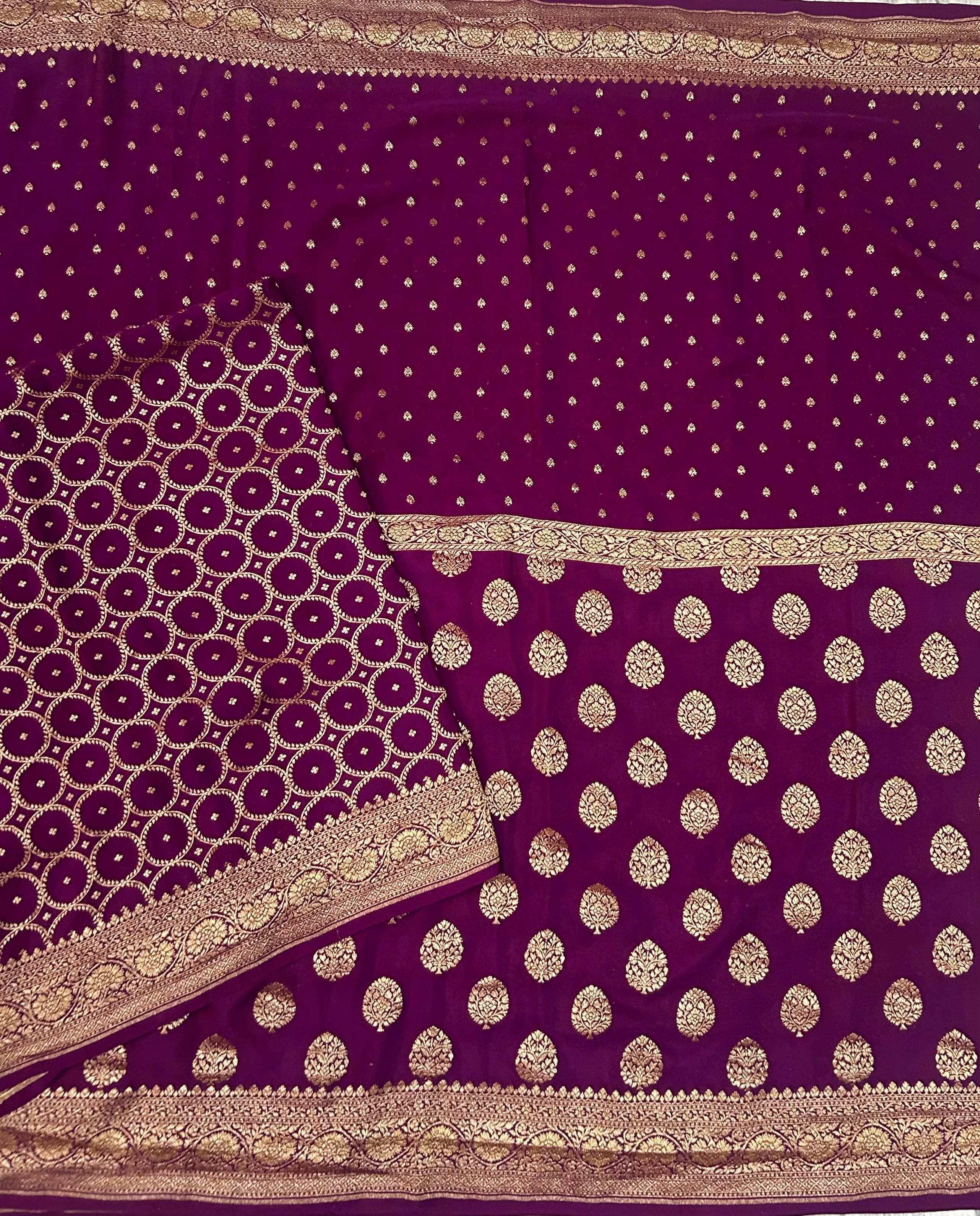 Purple small n big butta pure benarasi crepe 103 saree - Image 3