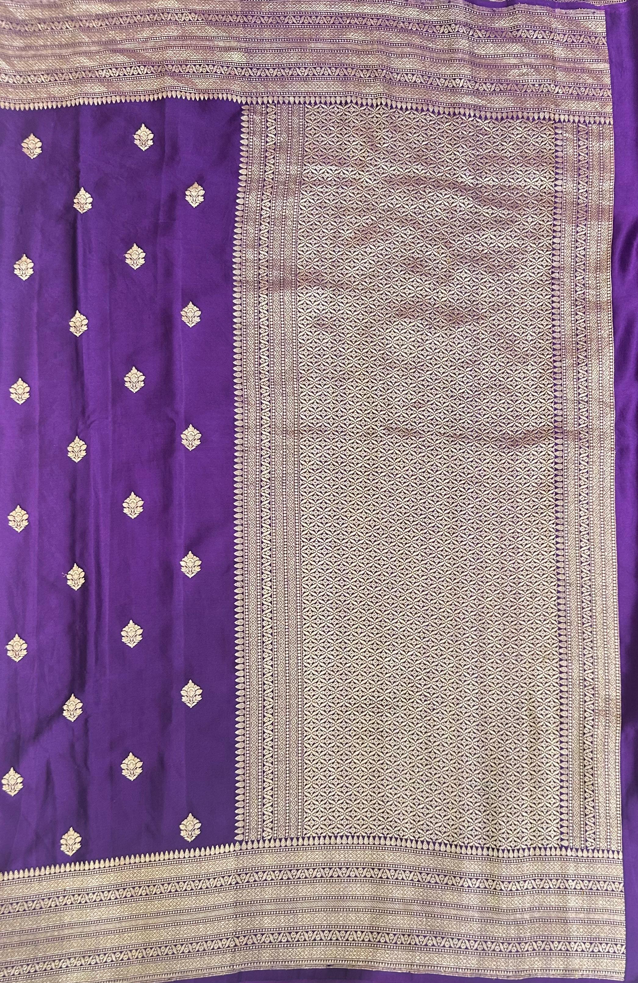 Purple small Butta Benarasi pure satin crepe 103 silk saree - Image 4