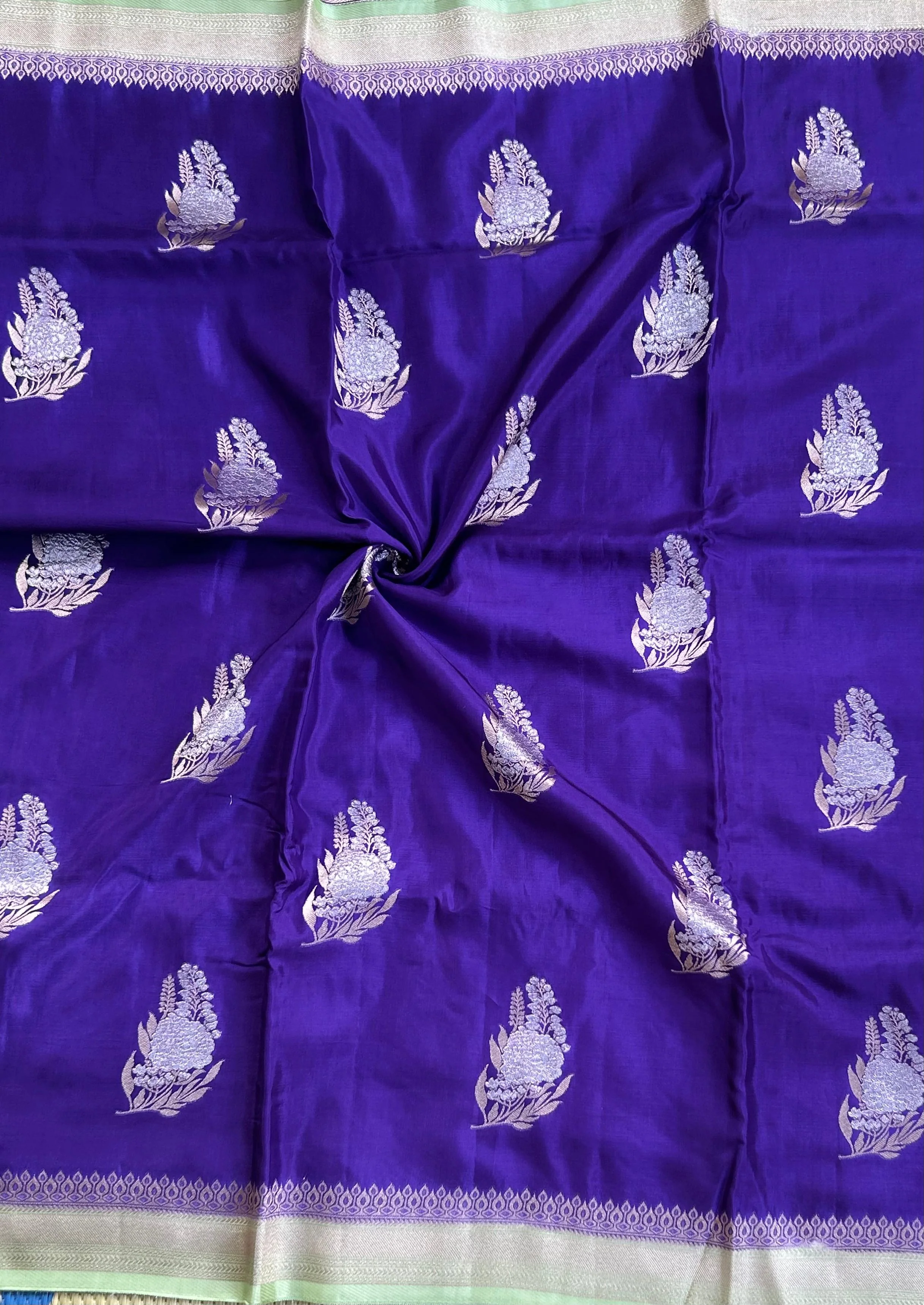 Purple small Butta Saree with big Border – Designer Ethnic Wear,dola silk-10 - Image 2