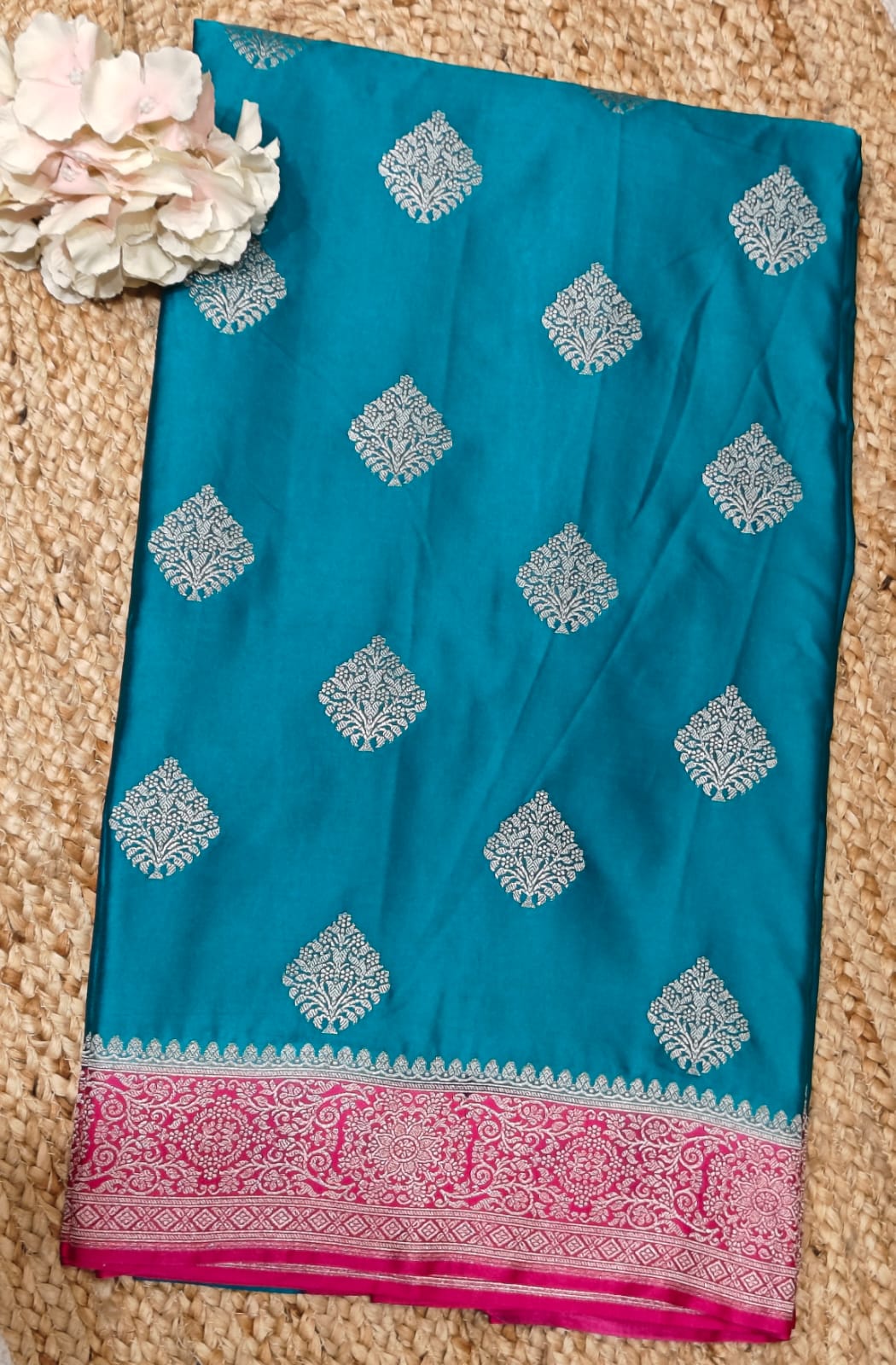 Rama green scallop mushru satin crepe saree-09 - Image 2