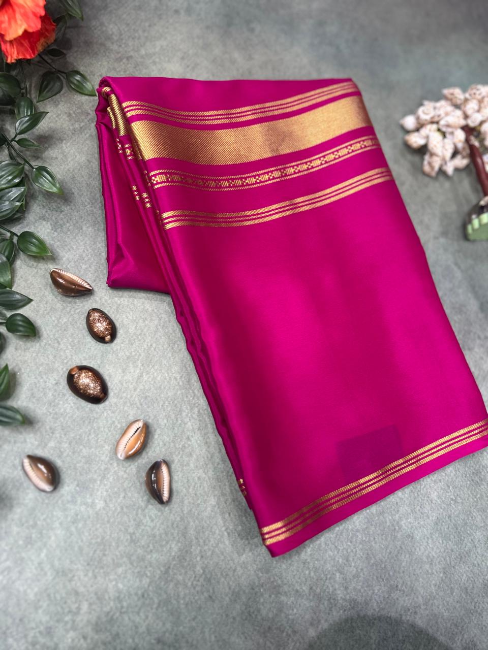 Rani pink plain four border pure mysore crepe silk saree - Image 2
