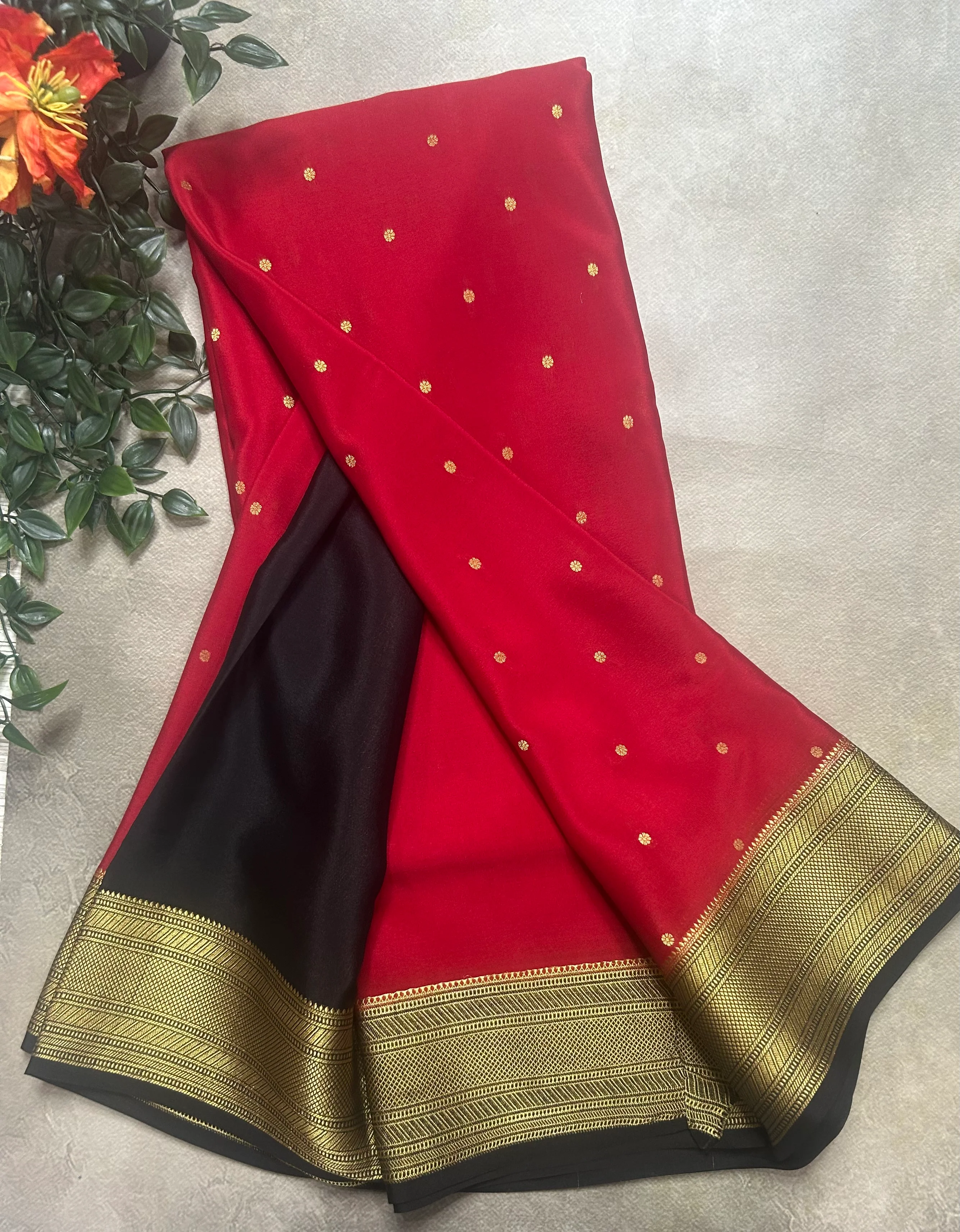 Red n black small border pure Mysore silk-104 saree - Image 3