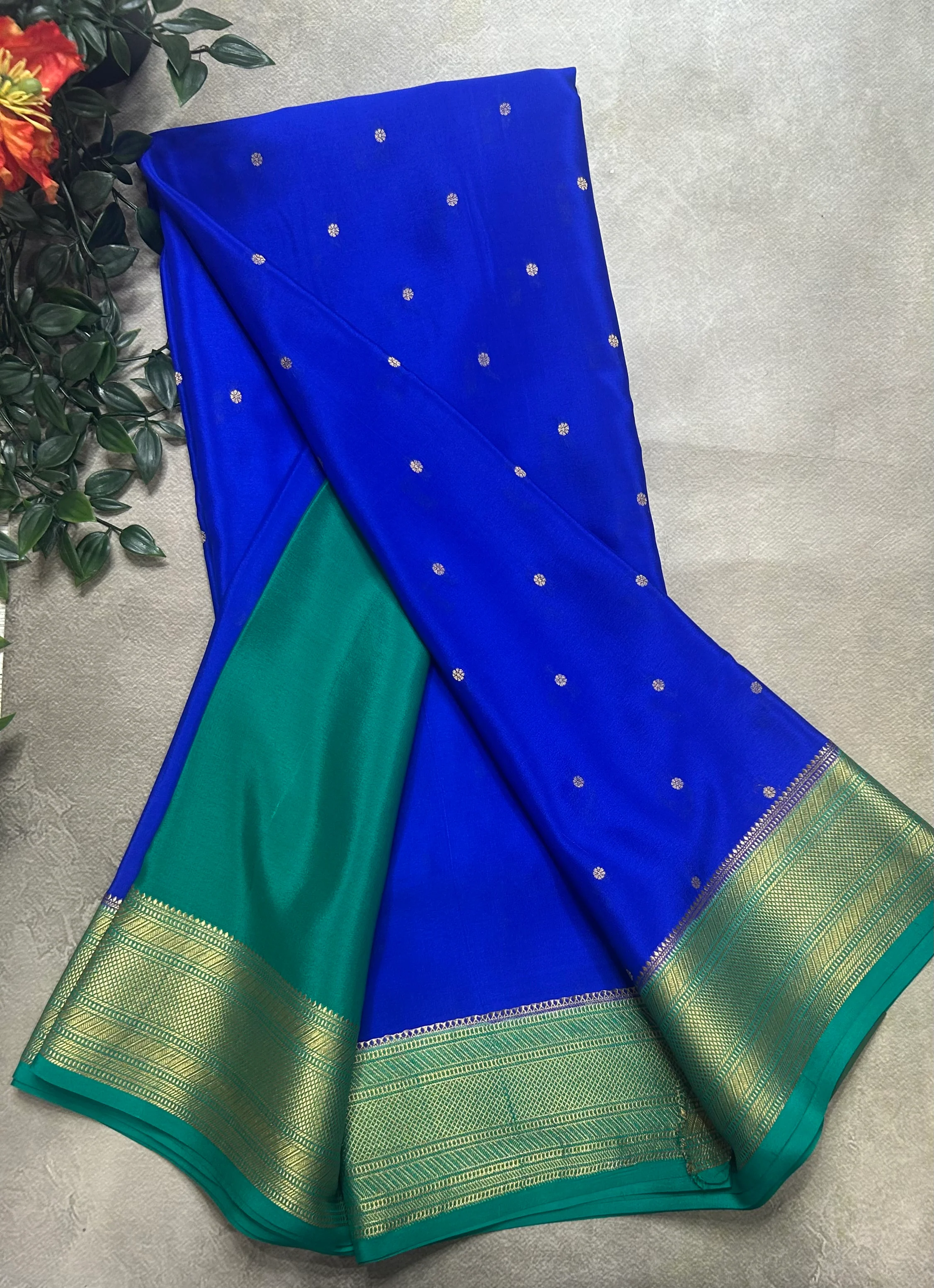Royal blue n Rama green small border pure Mysore silk-104 saree - Image 3