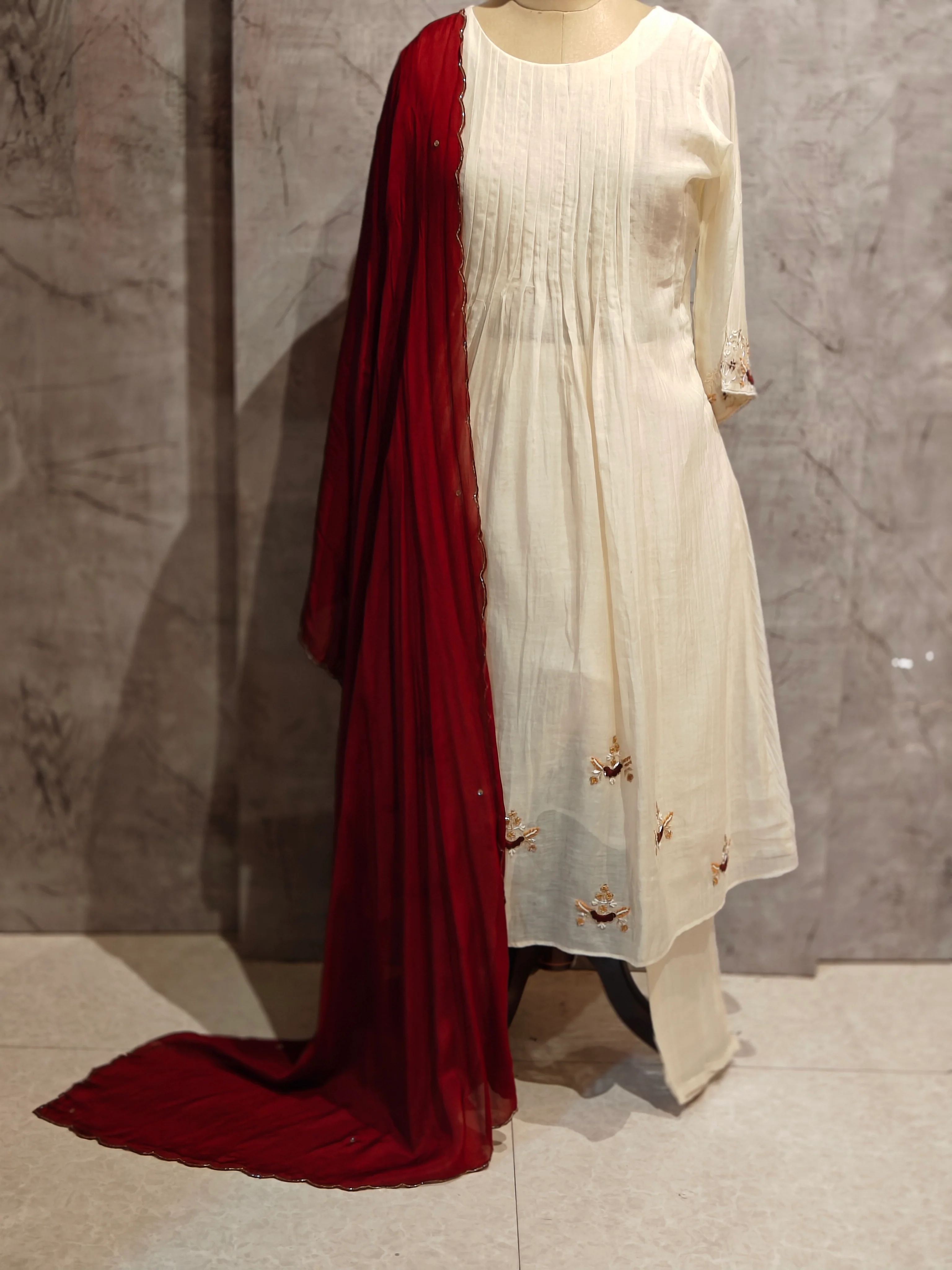 White Mul Chanderi Airline Handwork Kurtha 581 - Image 4